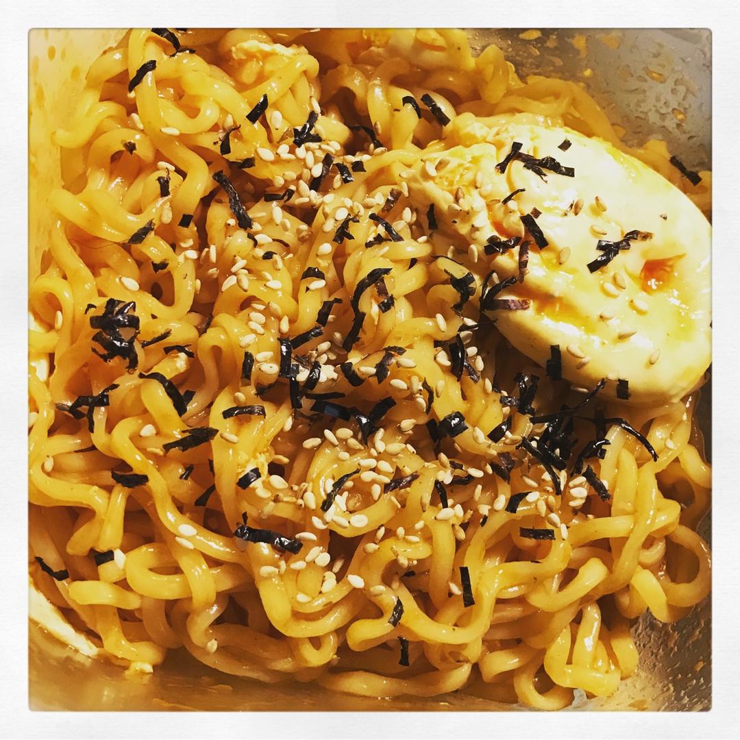 冬天的尾巴做的火鸡面辣鸡面