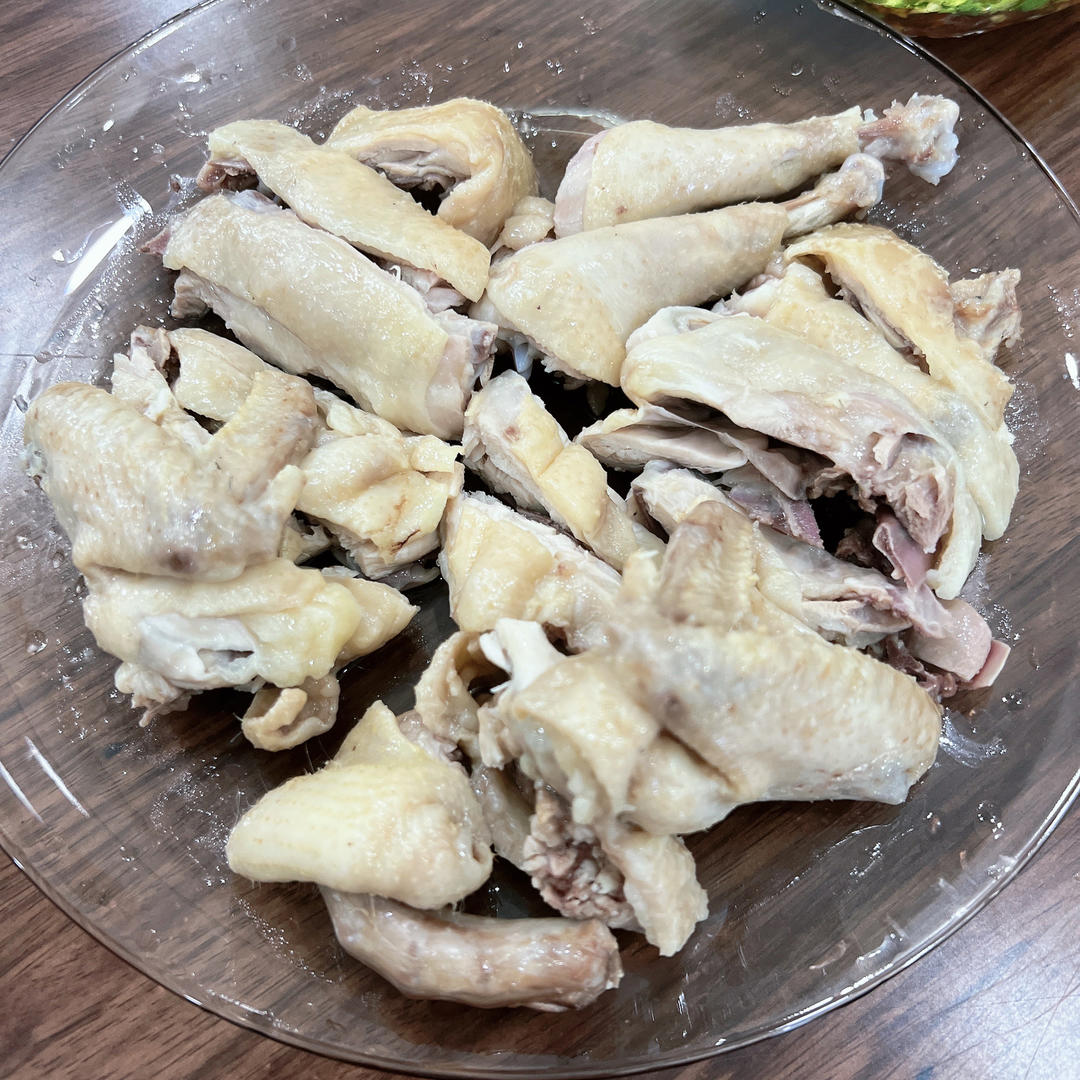 广东湛江特色美食——隔水蒸鸡 原汁原味 鸡滑肉嫩