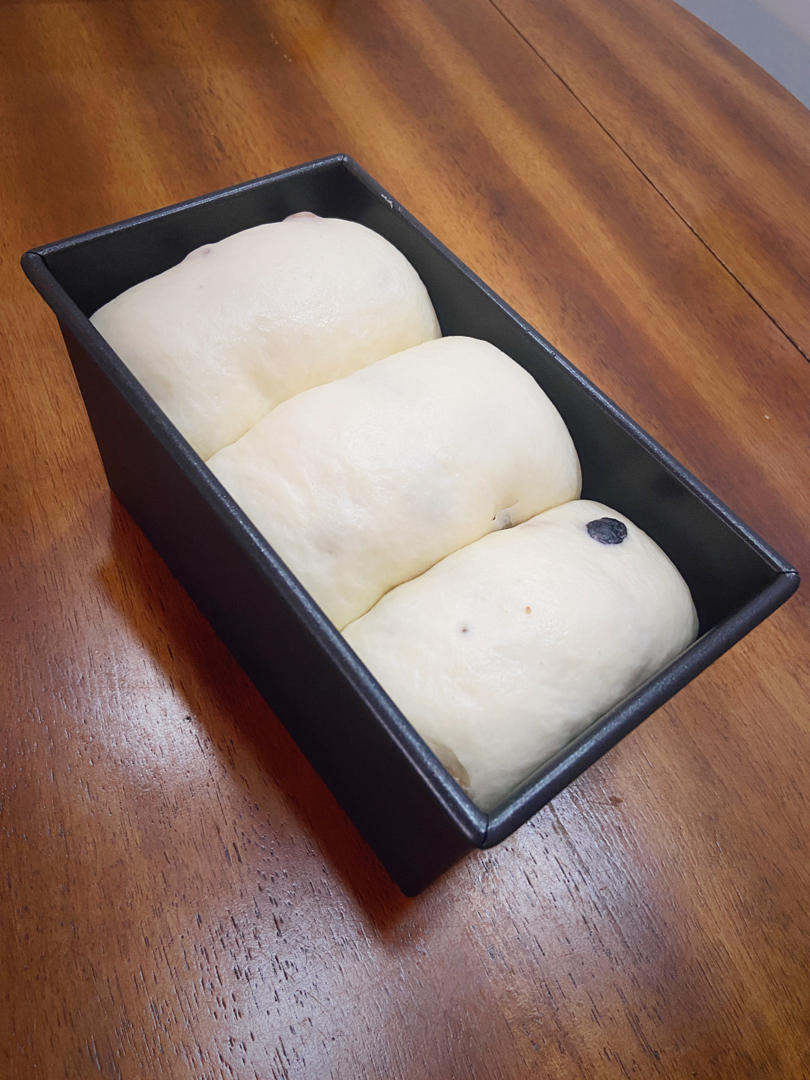 炼乳鲜奶提子吐司｜奶香加倍柔软加倍