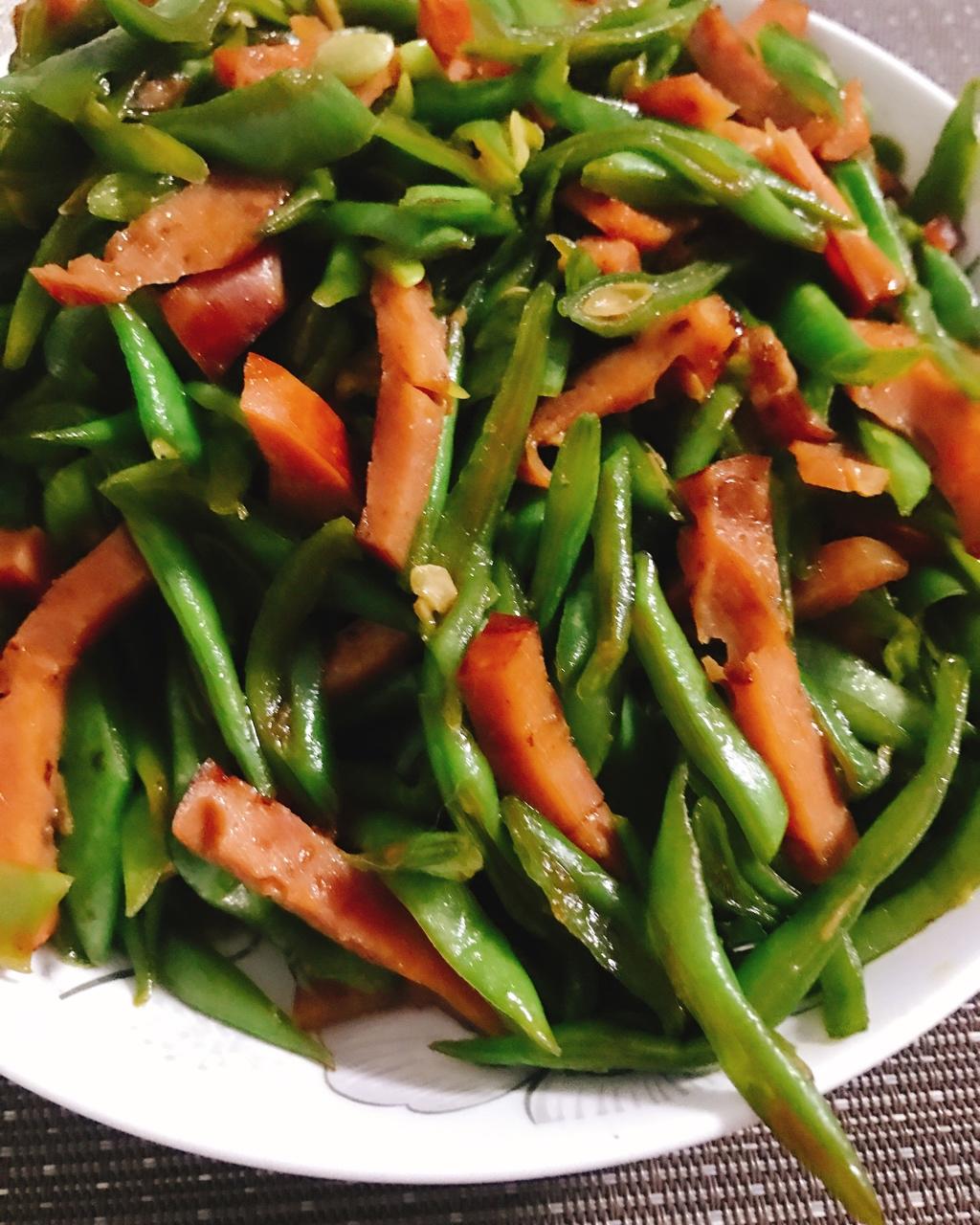 扁豆丝炒香肠