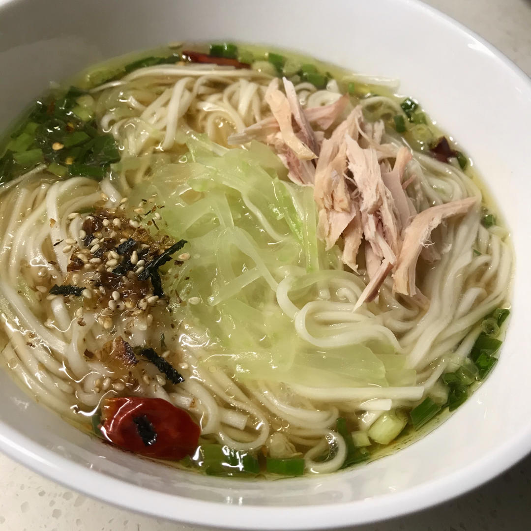 十分钟搞定的热汤面