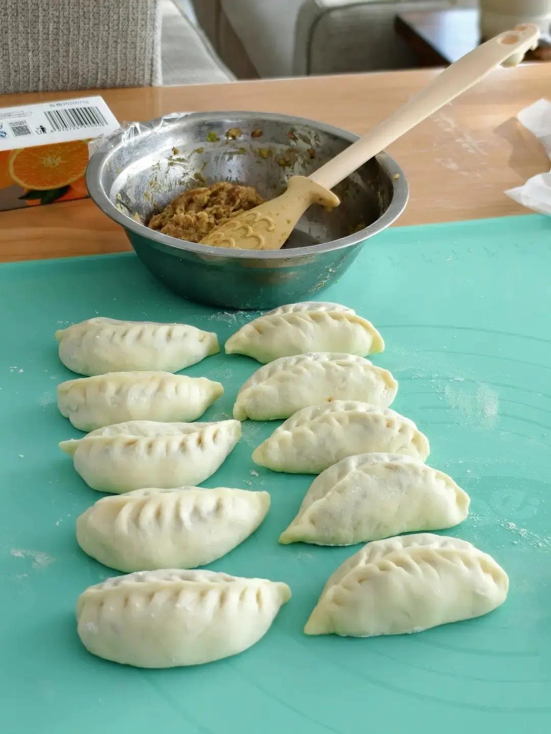 【肉界厨房】咖喱牛肉锅贴