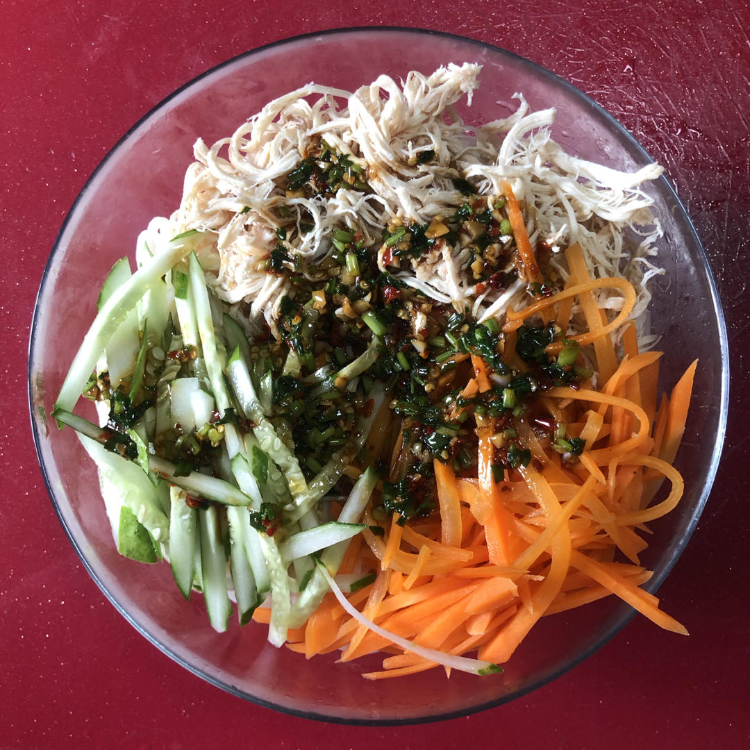 夏日必备麻辣鸡丝凉面