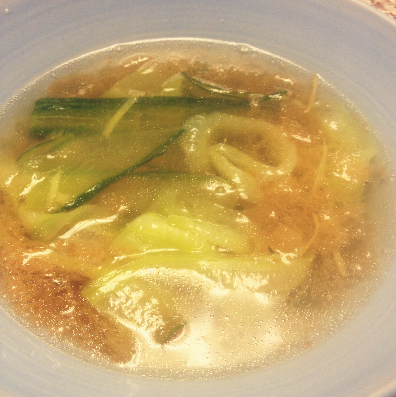 【圆满素食】 清爽鲜亮丨竹荪黄瓜汤