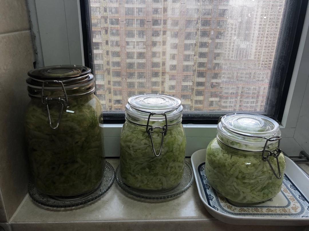 快速简单不占地儿的酸菜腌法