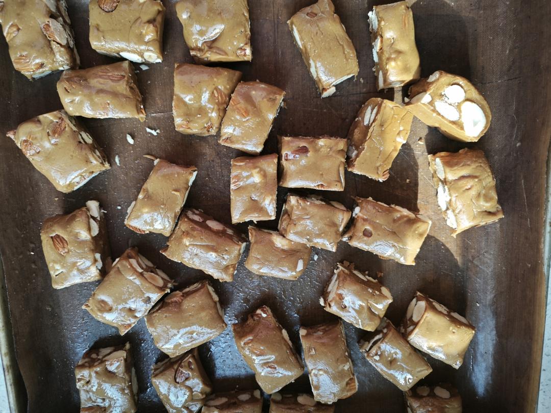 焦糖海盐杏仁太妃糖