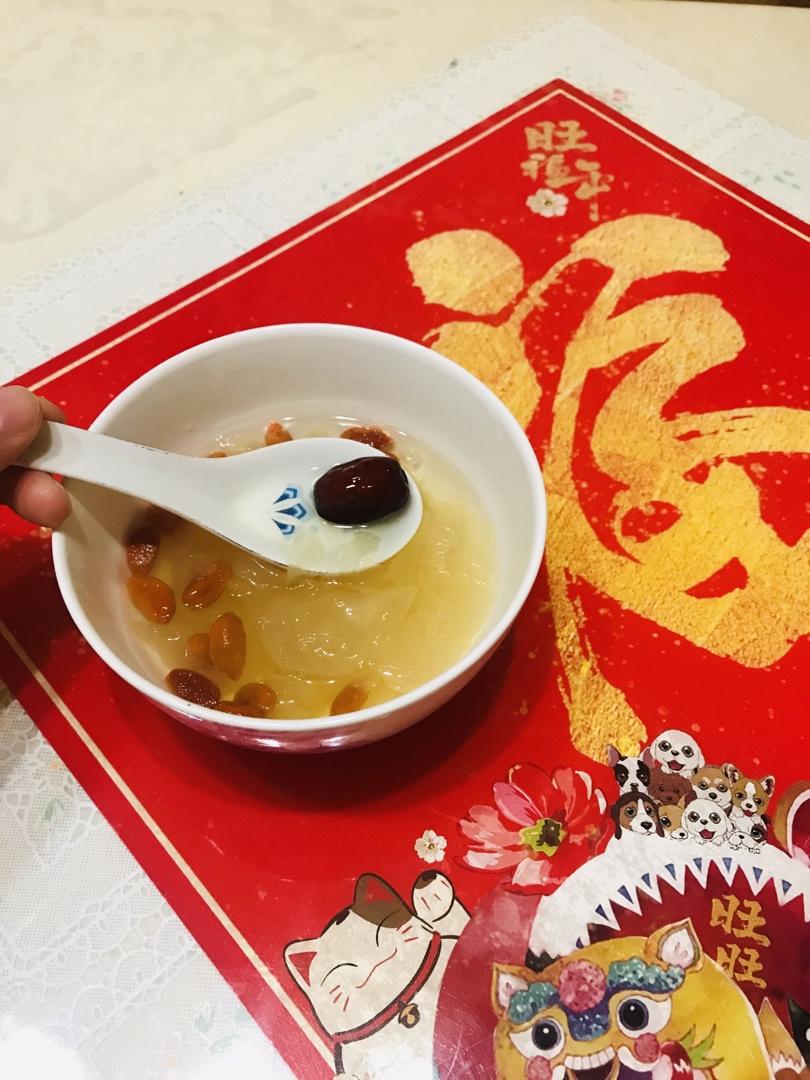红枣银耳汤