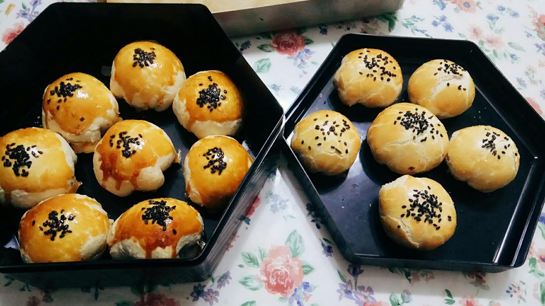泳式鲜肉榨菜月饼