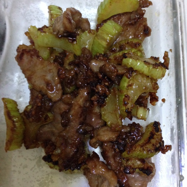 香芹滑牛肉片