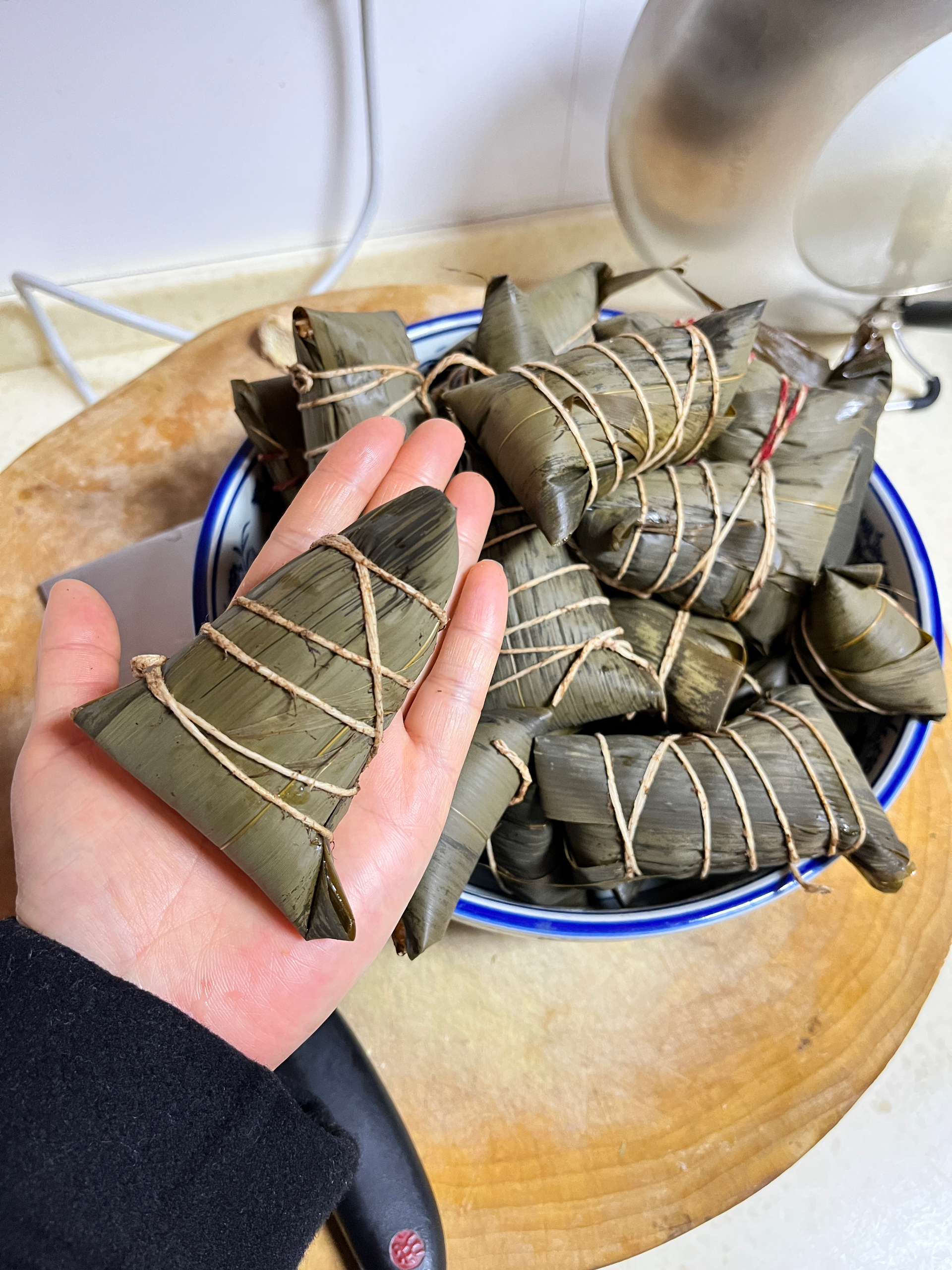 每年必包传统粽子（白味碱水粽，咸蛋肉粽)含详细包法