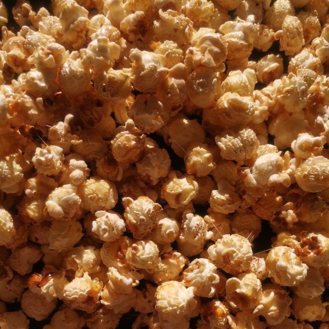 爆米花来了！！！超级简单易上手的焦糖/巧克力爆米花