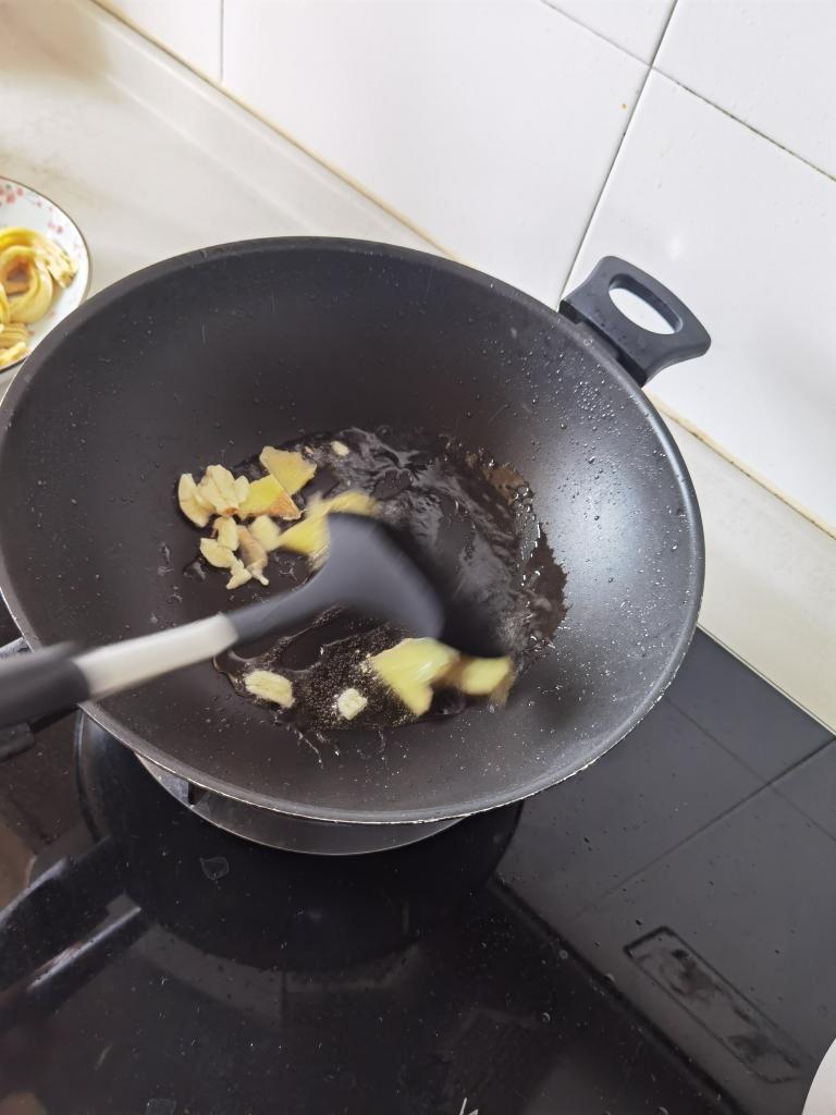 土豆鸡块（简配版大盘鸡🐔）的做法 步骤3