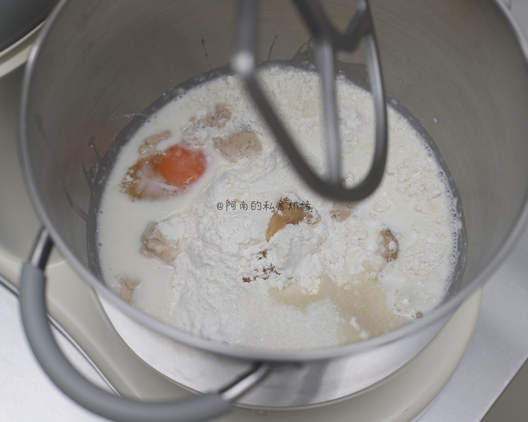 纯奶手撕吐司的做法 步骤1