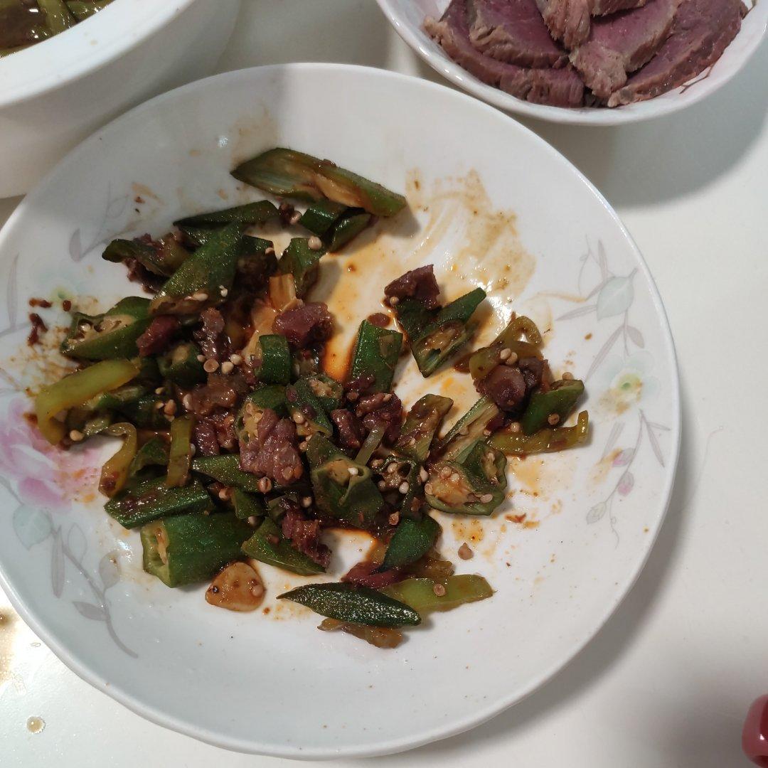 秋葵炒肉(超下饭！)