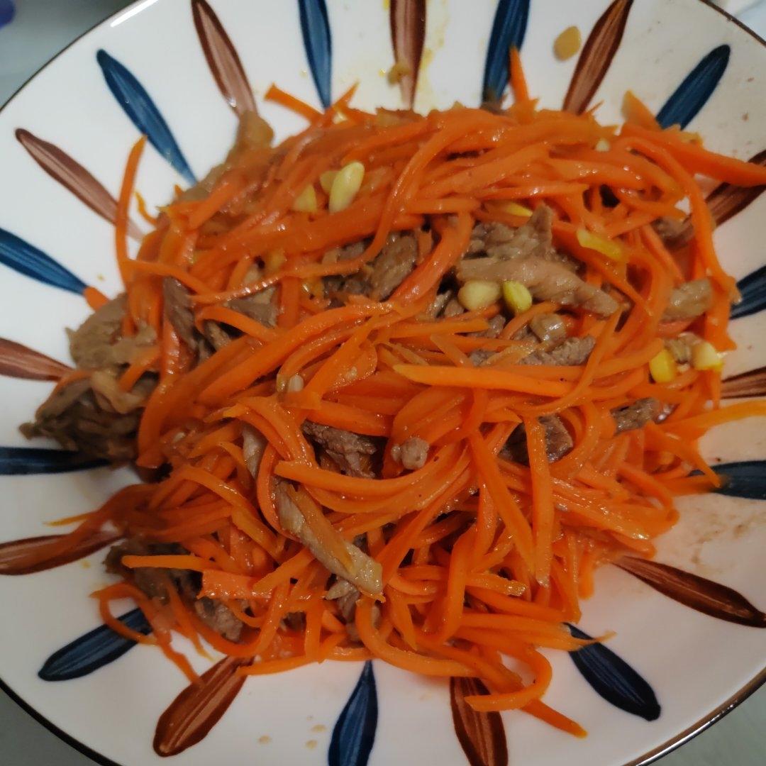 胡萝卜炒肉丝（这样处理，嫩到没朋友）