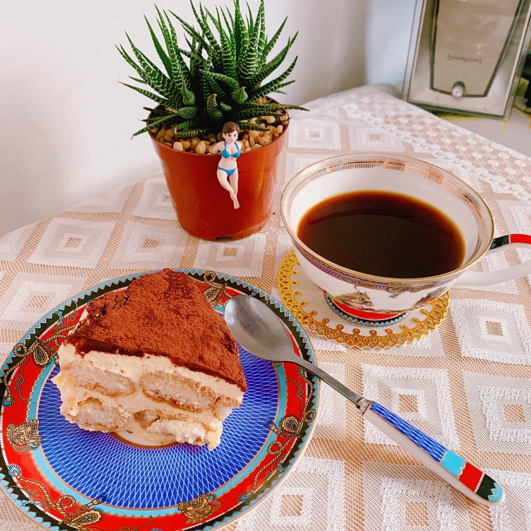 提拉米苏（意大利米兰厨师教的正宗版，不用烤箱）
Italian Tiramsu (original Milan recipe, 