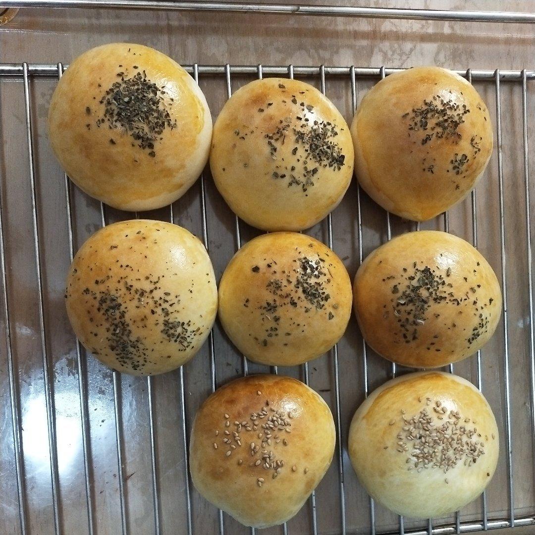 花式牛奶面包