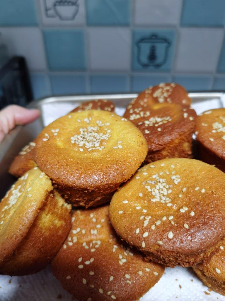 asmile然做的非常简单的老式蜂蜜蛋糕