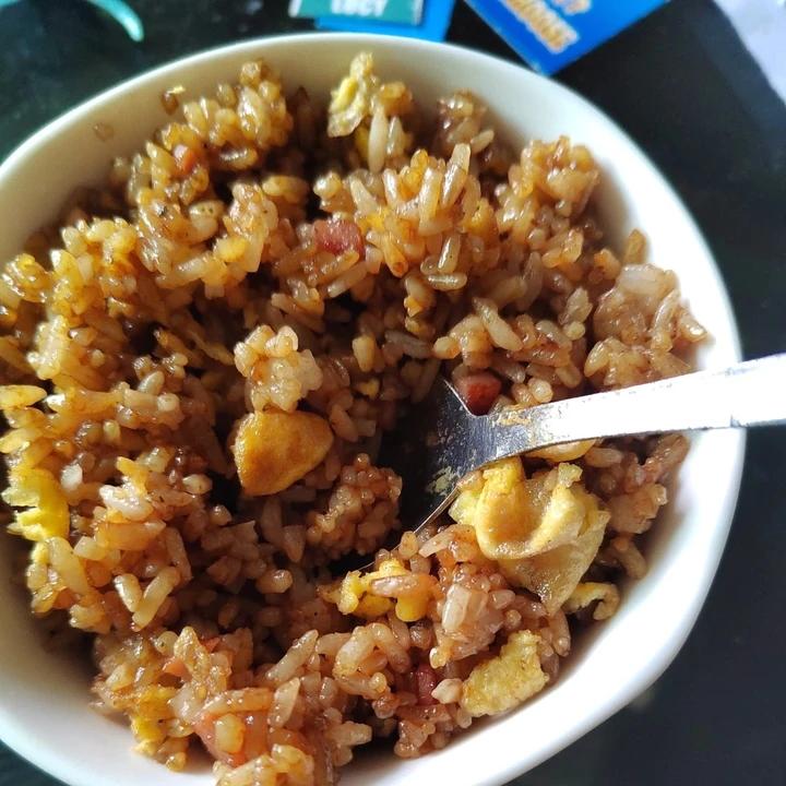 怎么都吃不腻的酱油炒饭！