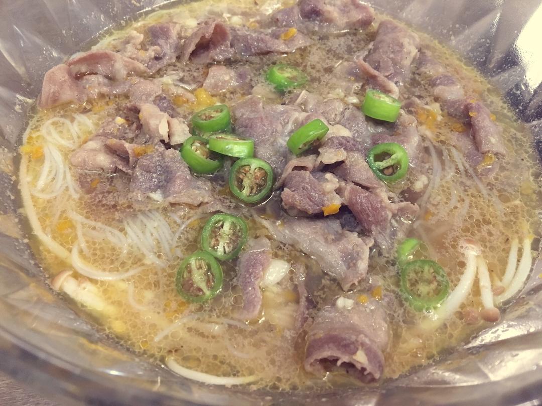 酸汤肥牛