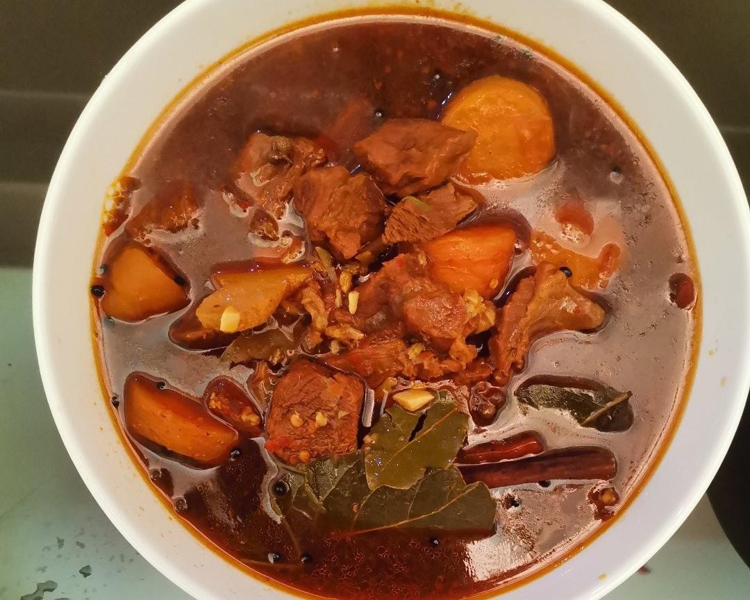 胡萝卜炖羊肉（劲辣，湖北风味，肖氏秘制）的做法