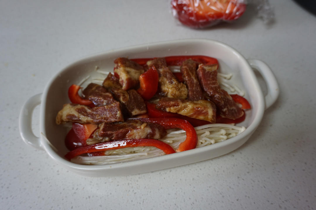 金针菇烤牛肉【10月北鼎烤箱食谱】