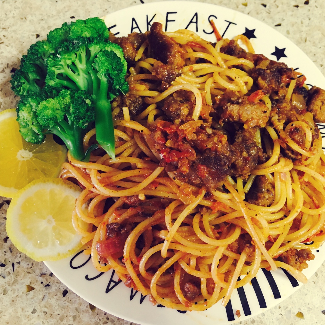 番茄肉酱意大利面