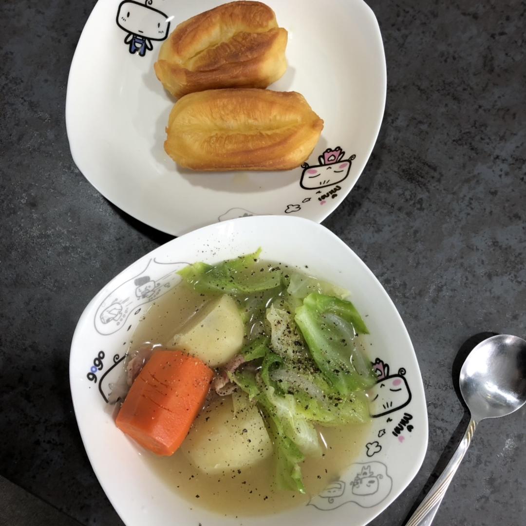 「问题餐厅」鲜甜蔬菜汤・ポトフ