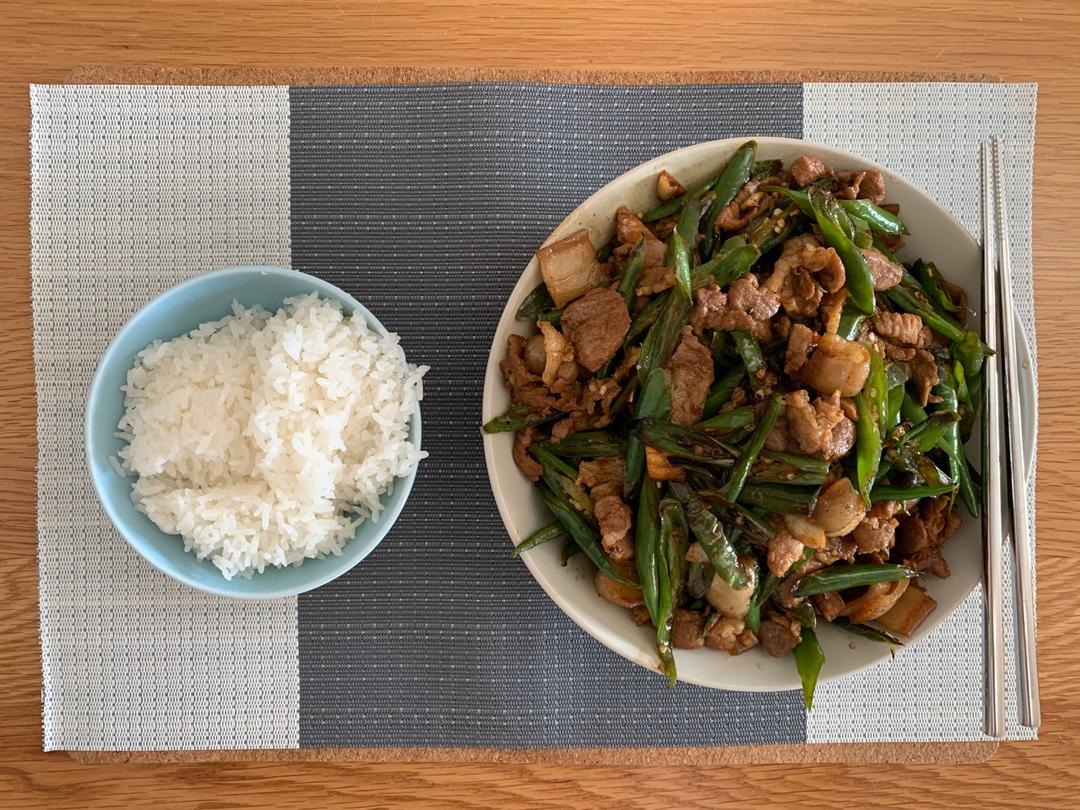 农家小炒肉【记忆中勾魂的油汤】