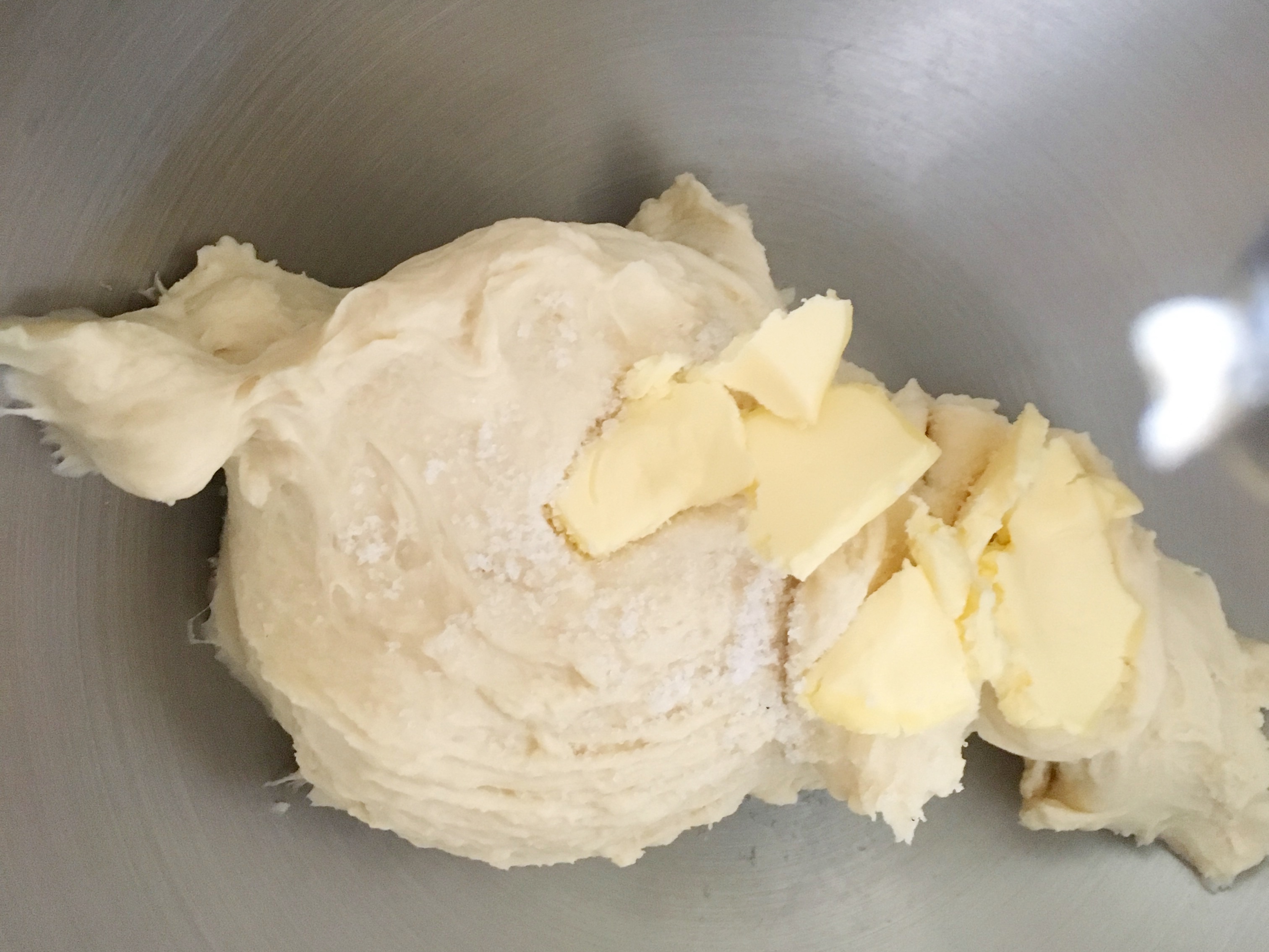 一次发酵｜酸奶辫子面包——低卡烘焙的做法 步骤4