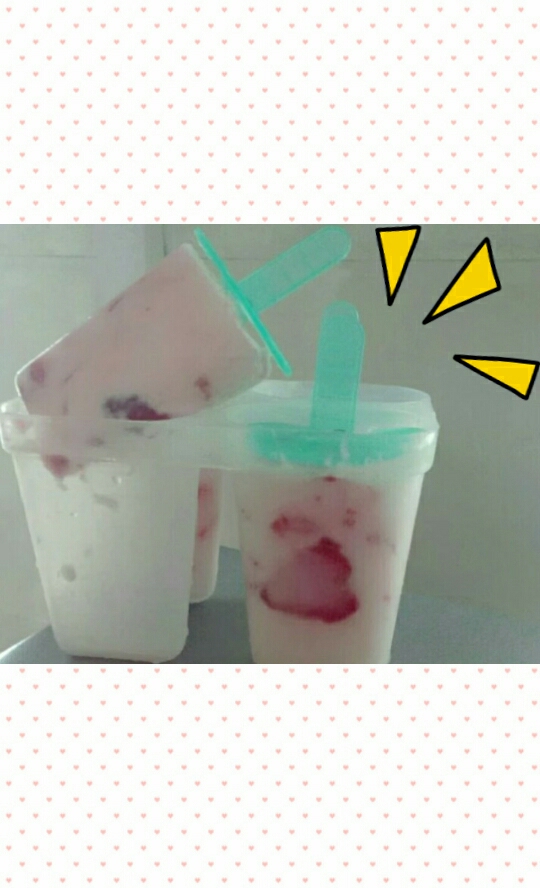 草莓酸奶🍓雪糕的做法