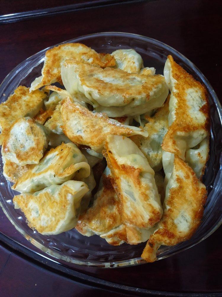 跳跳1960做的脆底煎饺