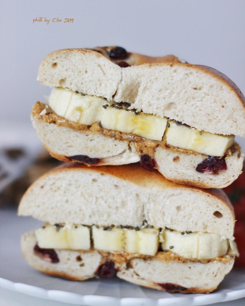 无油低糖的健康主食面包：芝麻贝果