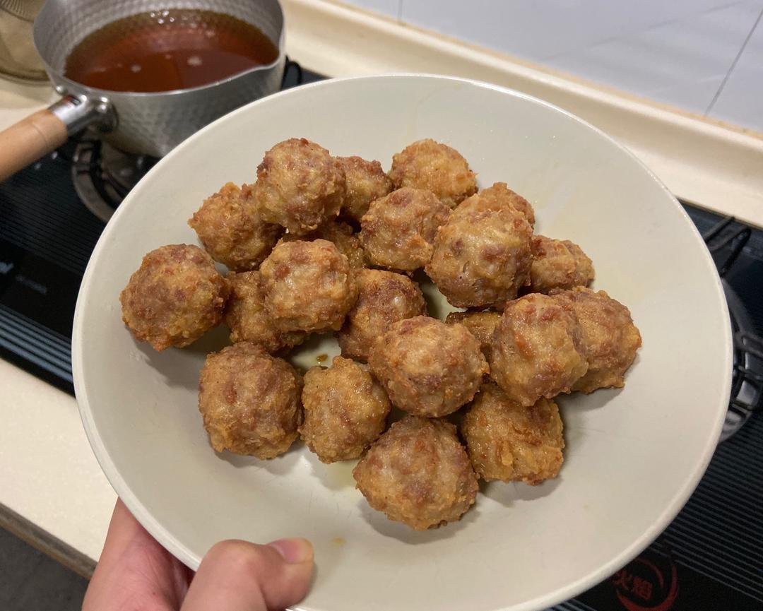 厨师长教你：“炸肉丸”的家常做法，口感和味道都不错，先收藏了