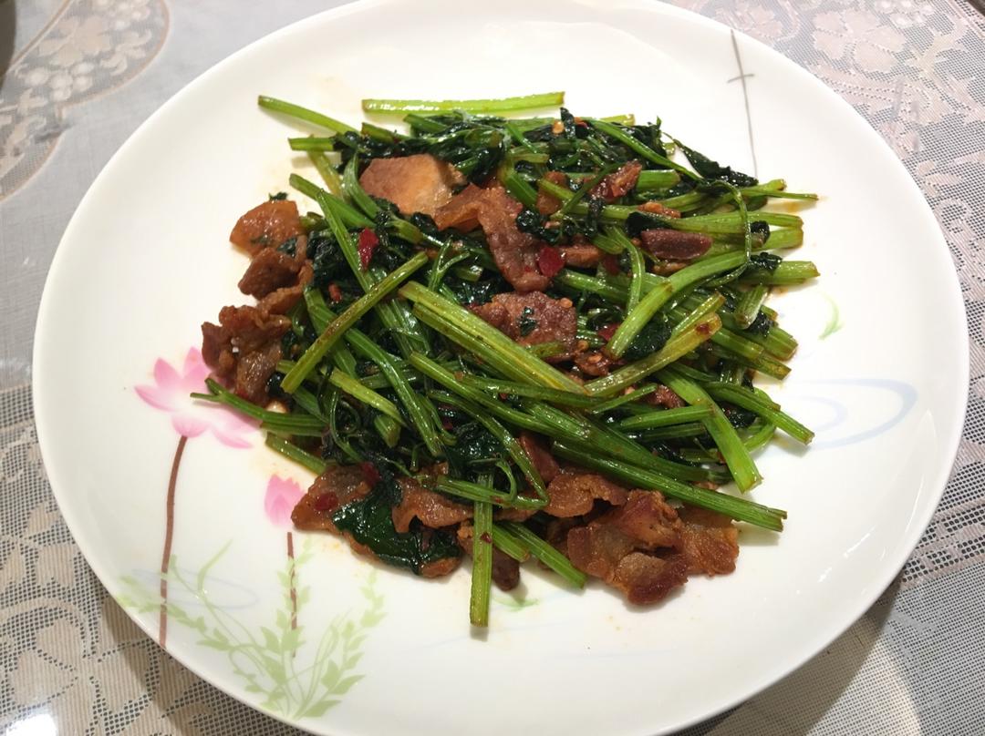 芹菜炒五花肉