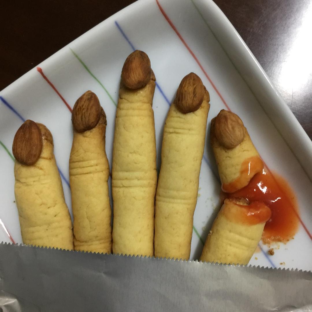 c0rrid1e做的万圣节万圣节女巫手指饼干美的t7l382b智烤大师