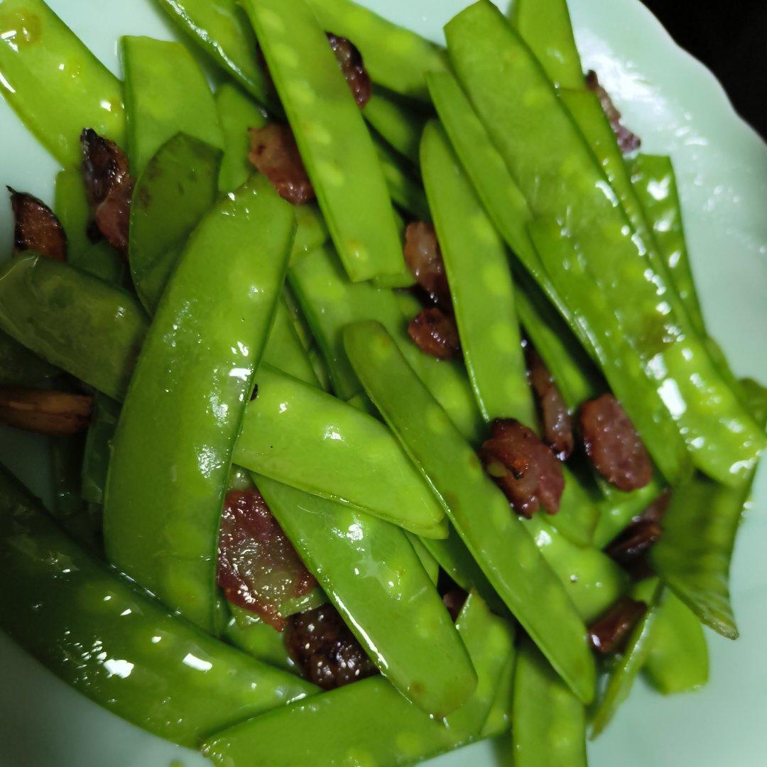 无比简单的荷兰豆炒腊肠，营养又好吃～！