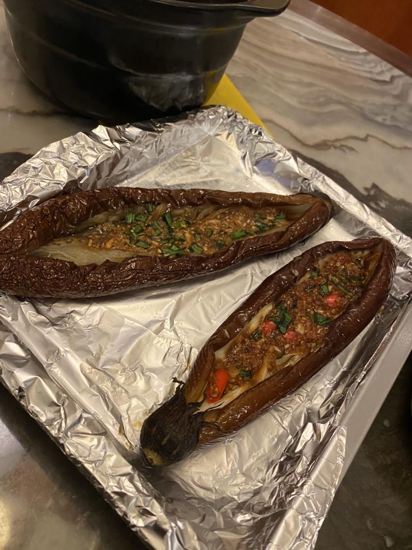 烤茄子-烧烤店最赚钱的就是它了，偷学秘方自己在家就能轻松做，价格还便宜一大半！