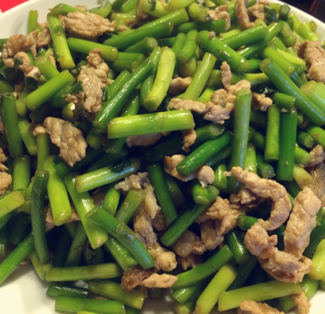 蒜苗炒肉丝