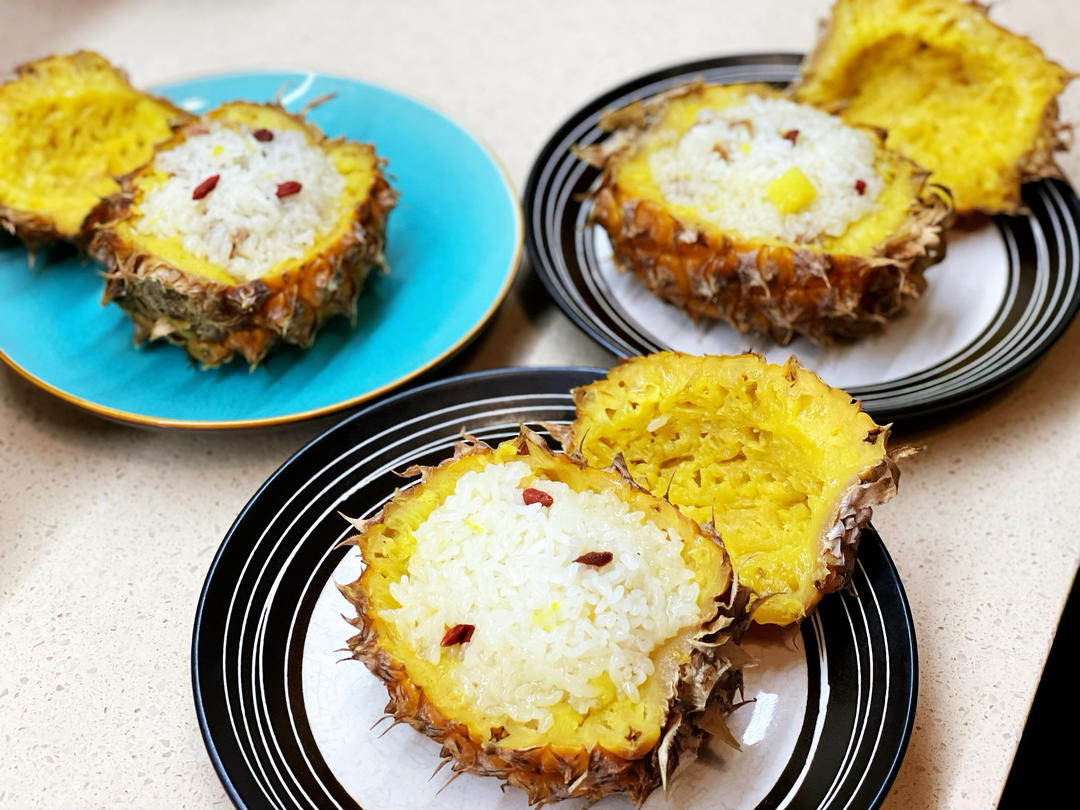 菠萝糯米饭