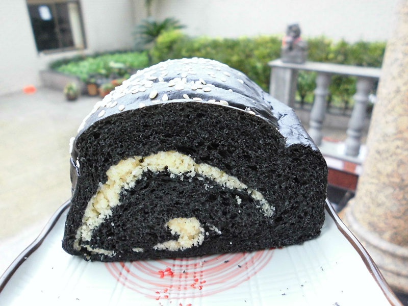 铁汉柔情👑黑爵士竹炭奶椰中种面包