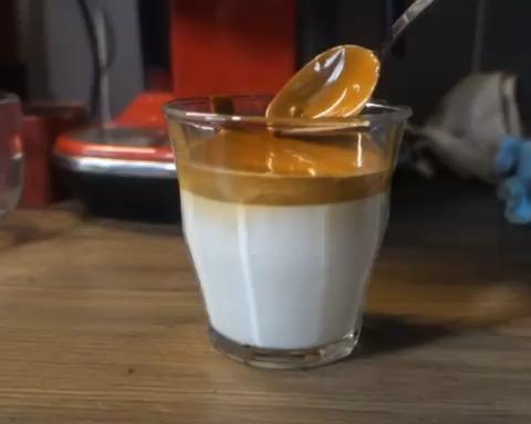 泡沫咖啡拿铁的做法