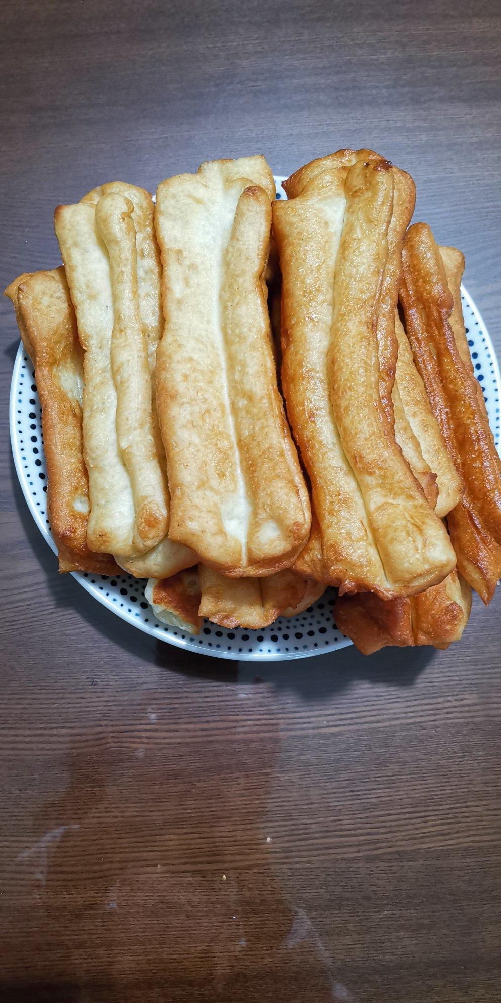 炸油条-中式早餐