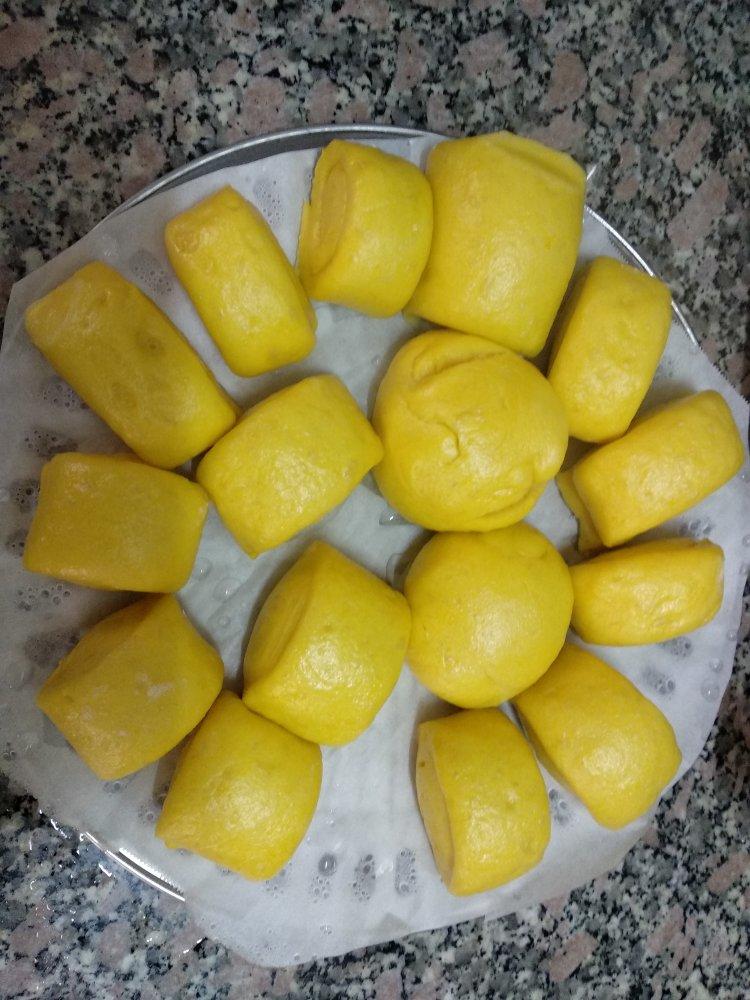 新手也可以--详解如何做出人见人爱、金黄的南瓜馒头