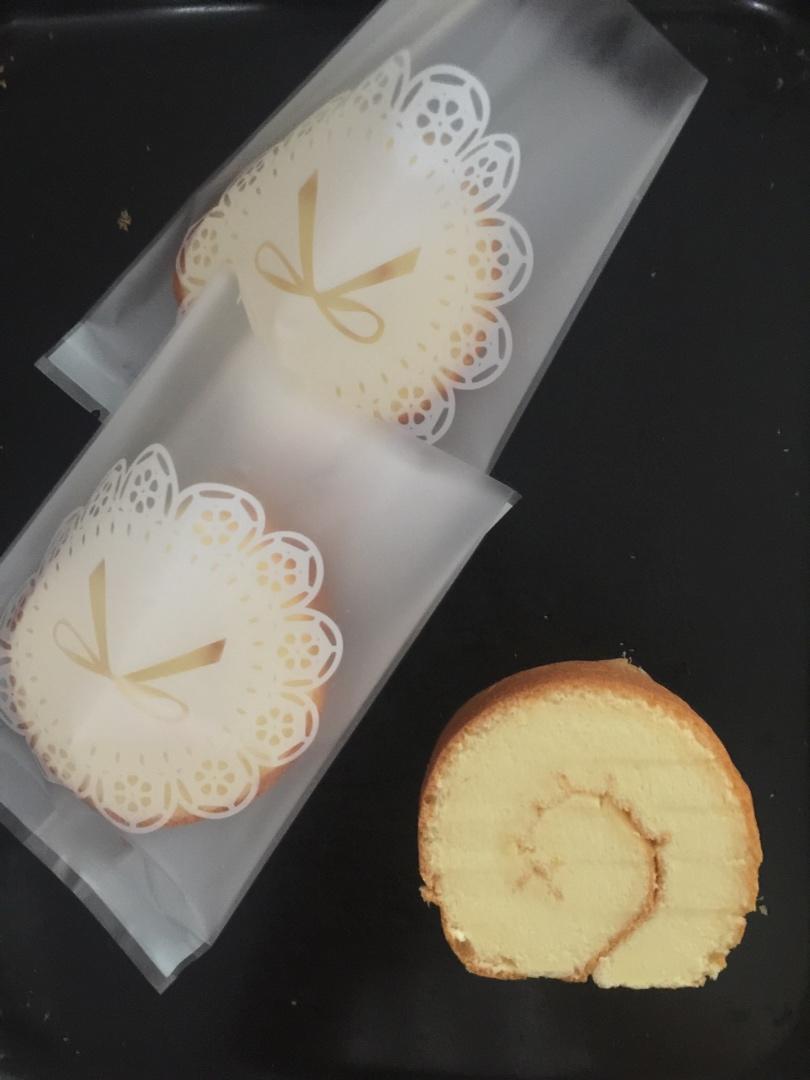 蛋糕卷这样做‼️不掉皮不开裂（小视频食谱）