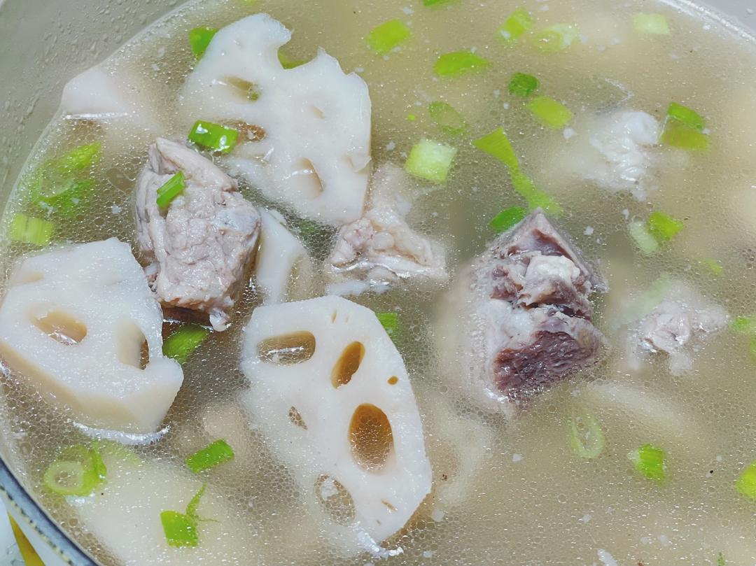 粉藕炖排骨