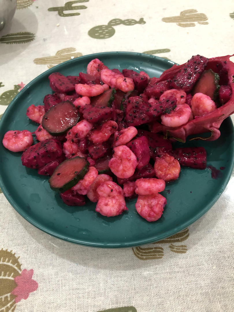火龙果炒虾仁