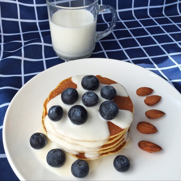 英式蜂蜜草莓松饼Pancake