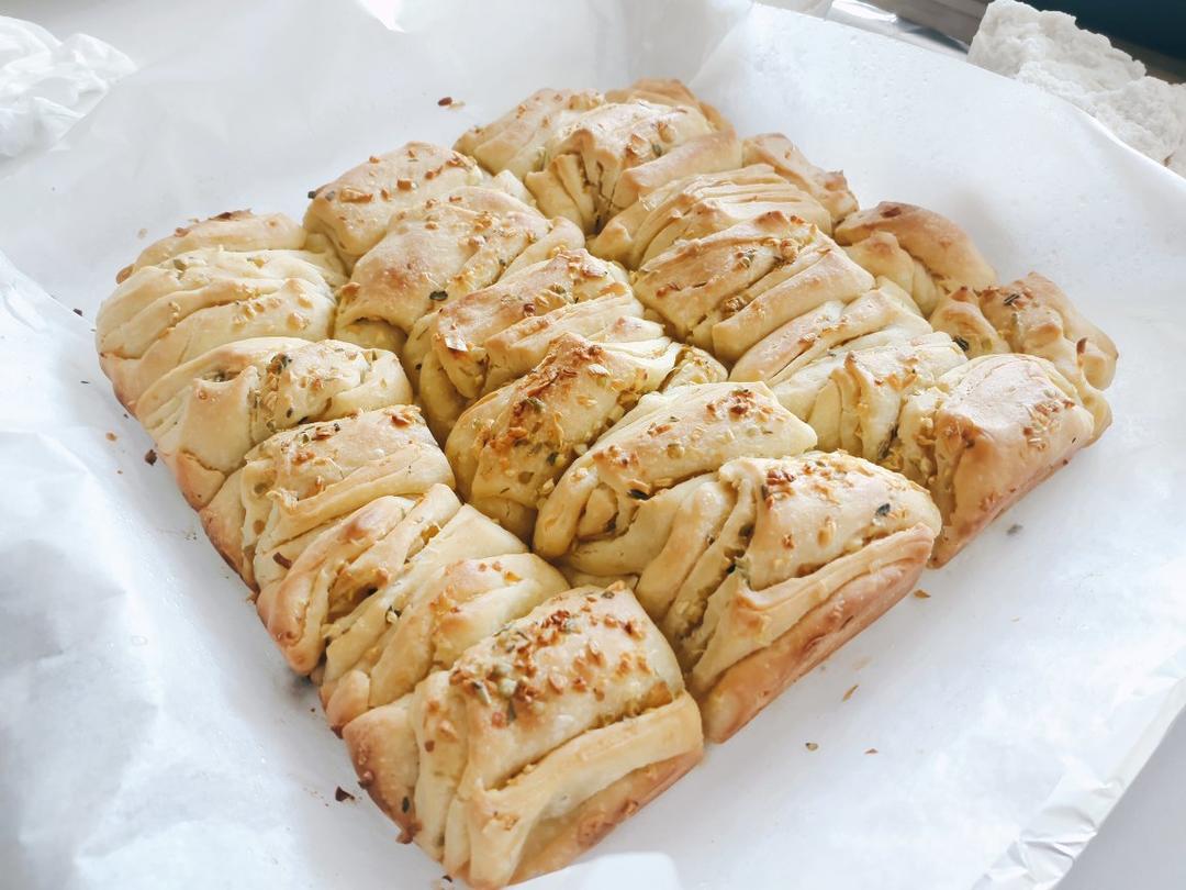 橄榄油蒜香手撕包