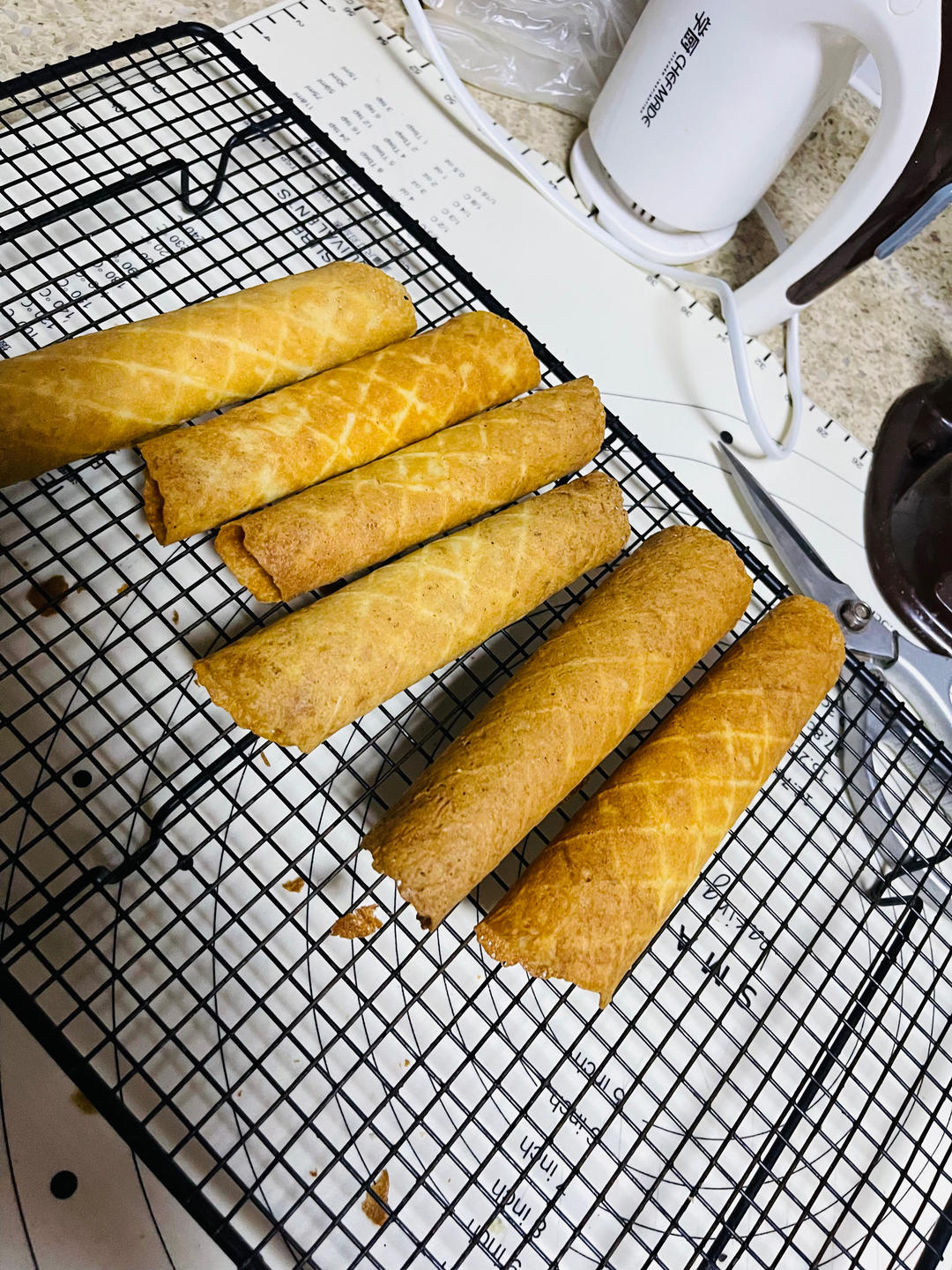 不输美心的酥香蛋卷，真正酥掉渣